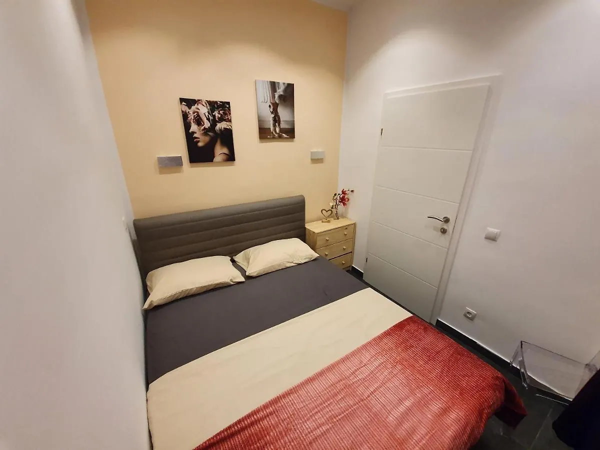 Design Apartment Favoritenstrasse Vienna