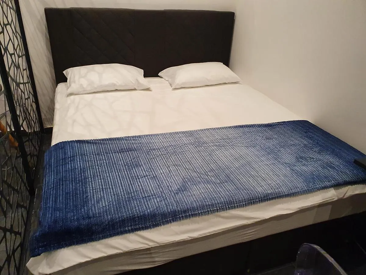 Frisch renovierte Wohnung mit einer Klimaanlage - Design Apartment Favoritenstraße 147 Wien