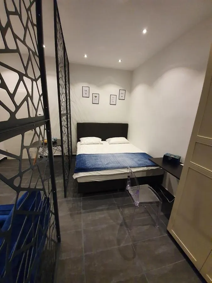 Design Apartment Favoritenstrasse Vienna Austria