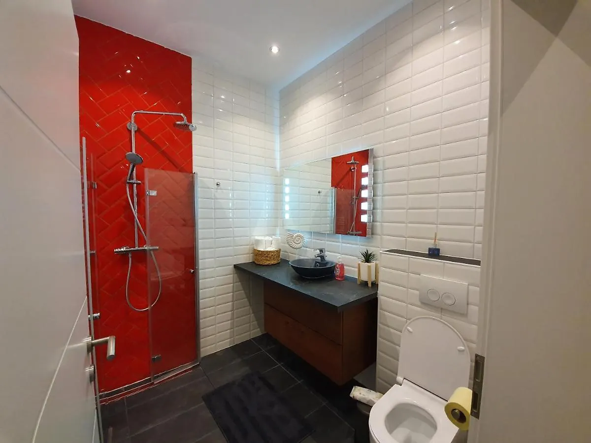 Design Apartment Favoritenstrasse Vienna Austria